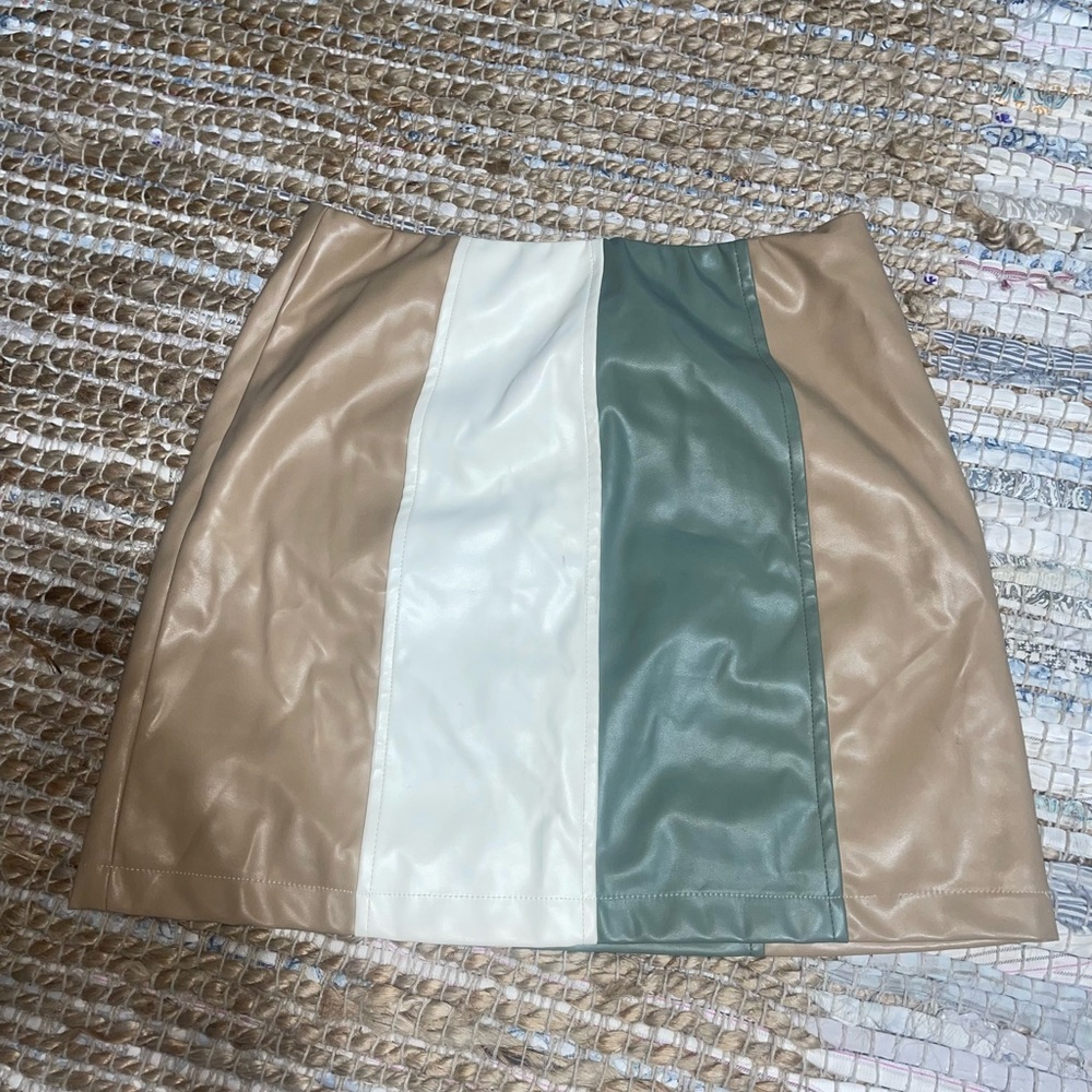 Stylish Multicolor Faux Leather Skirt